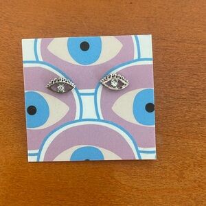 NWT Eye stud earrings